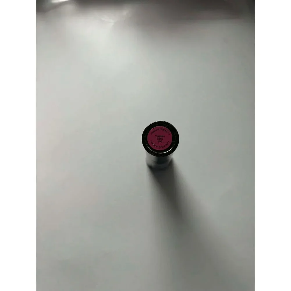 No7 Moisture Drench Lipstick 260 Magenta Shine